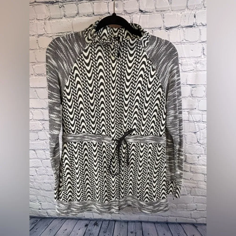 Skies are Blue Black White Boho Geo Zip Front Tie Waist Jacket Cardigan Size S